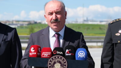 ÇORUM (AA) – Çorum Valisi Ali Çalgan, Çorum-Ankara kara yolunda