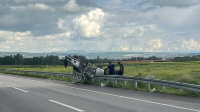 ÇORUM (AA) – Çorum'da iki otomobilin çarpıştığı kazada 7 kişi