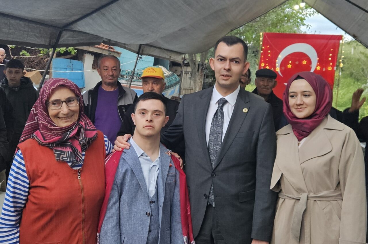 ÇORUM (AA) – Çorum'un Bayat ilçesinde temsili askerlik yapacak down