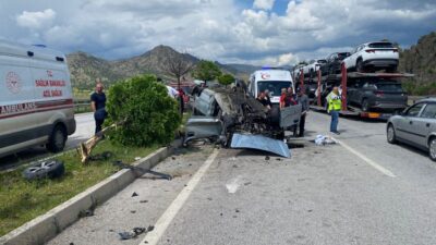 ÇORUM (AA) – Çorum'un Osmancık ilçesinde otomobilin refüje çarparak takla