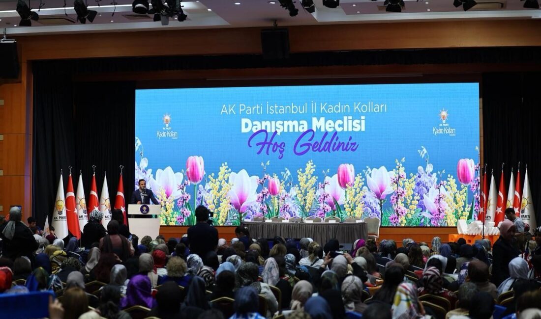 - Erdoğan, kadın teşkilatlarının sahadaki çalışmalarından duyduğu memnuniyeti dile getirerek,