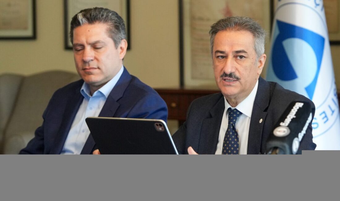 - Cumhurbaşkanlığı Yatırım ve Finans Ofisi Başkanı Ahmet Burak Dağlıoğlu:
-