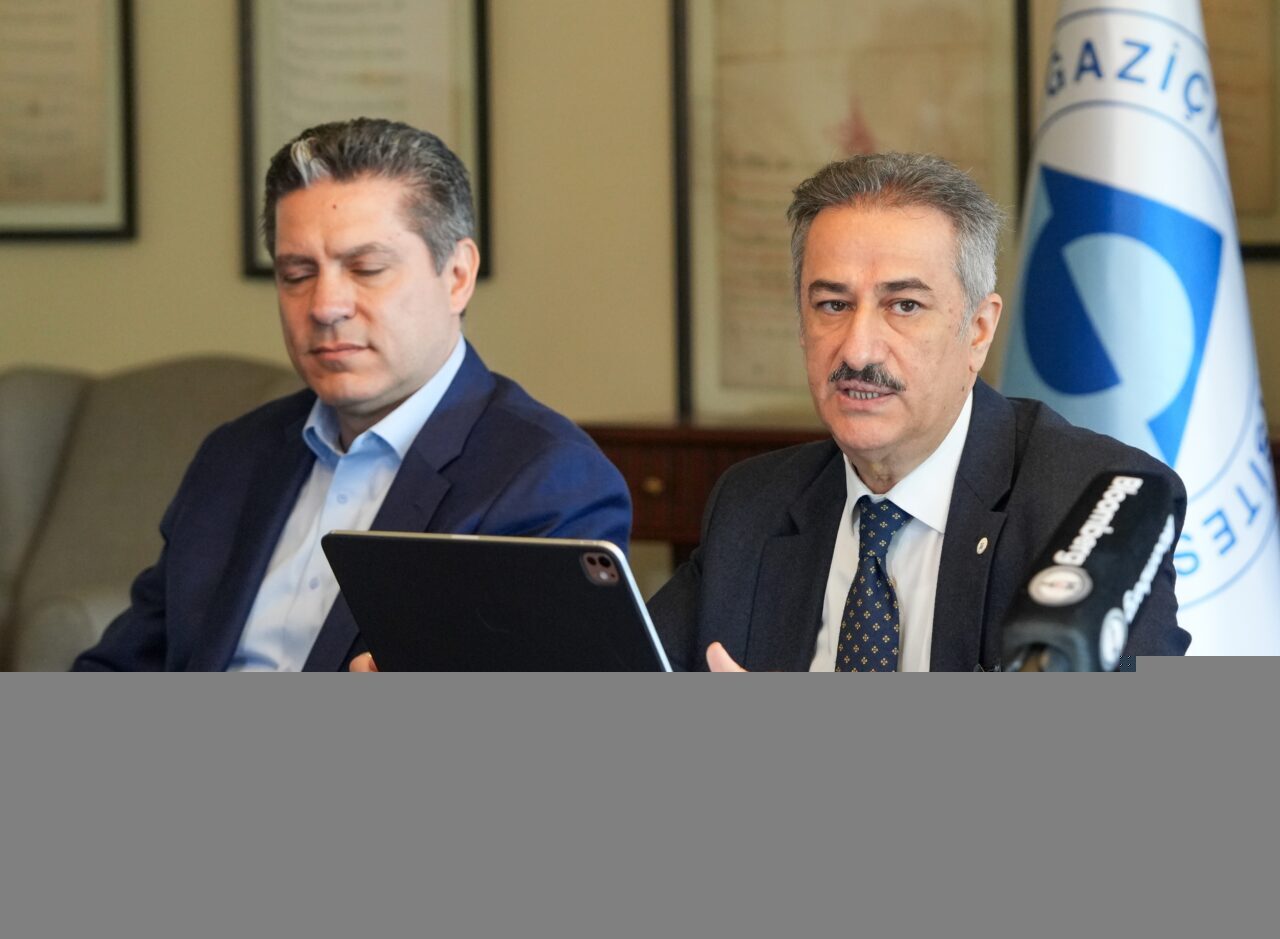 - Cumhurbaşkanlığı Yatırım ve Finans Ofisi Başkanı Ahmet Burak Dağlıoğlu:
-