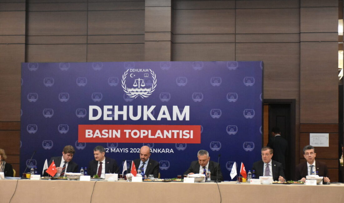 - Cumhurbaşkanlığı Güvenlik ve Dış Politikalar Kurulu Başkanvekili Erhan:
- "Biz