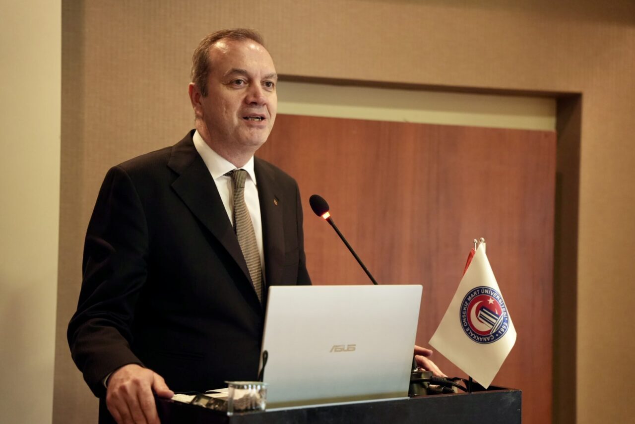 ÇANAKKALE (AA) – Çanakkale Onsekiz Mart Üniversitesinin (ÇOMÜ) ev sahipliğinde