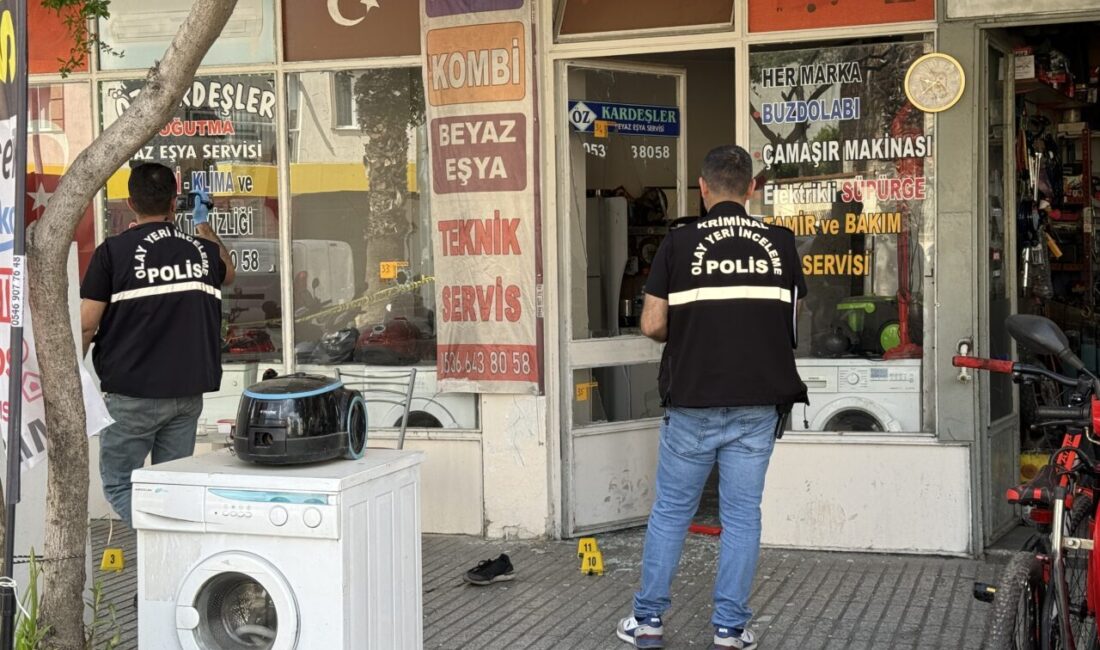 DENİZLİ (AA) – Denizli'nin Pamukkale ilçesinde iş yerine pompalı tüfekle