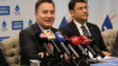 ÇORUM (AA) – DEVA Partisi Genel Başkanı Ali Babacan, "Türkiye