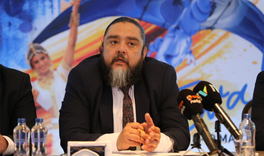 - Antalya Devlet Tiyatrosu Müdürü Gökhan Tüzün:
- "7 devlet tiyatrosu