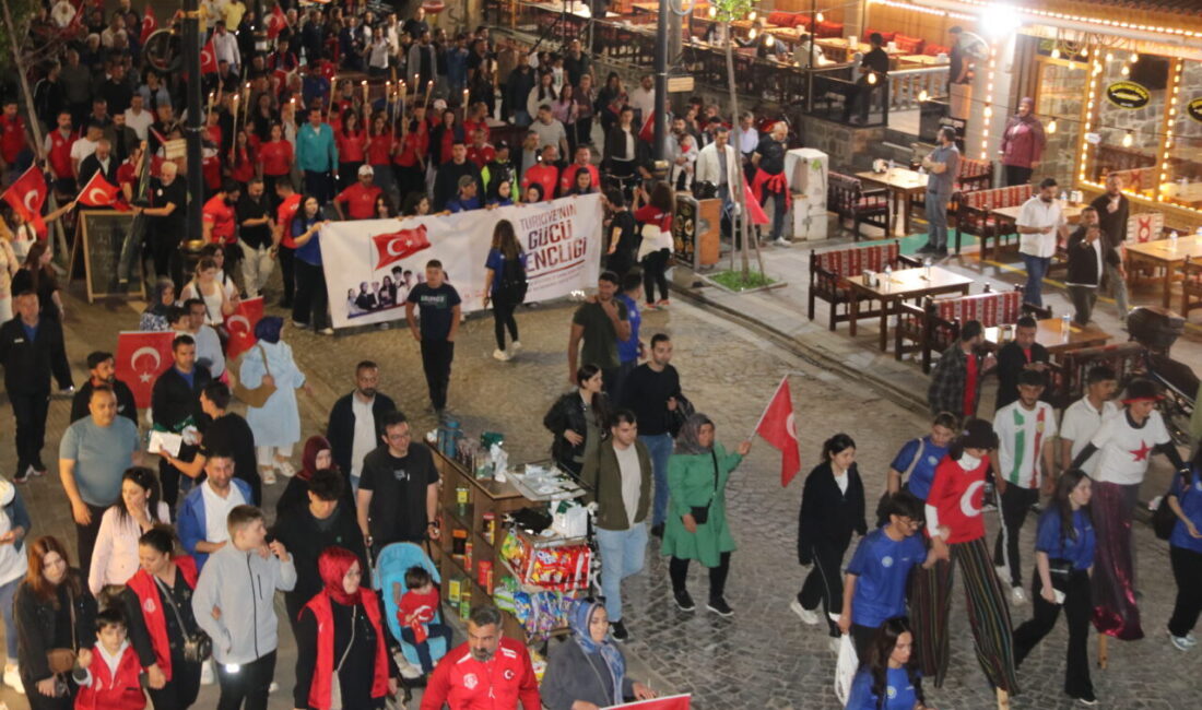 DİYARBAKIR (AA) – Diyarbakır'da, 19 Mayıs Atatürk'ü Anma, Gençlik ve