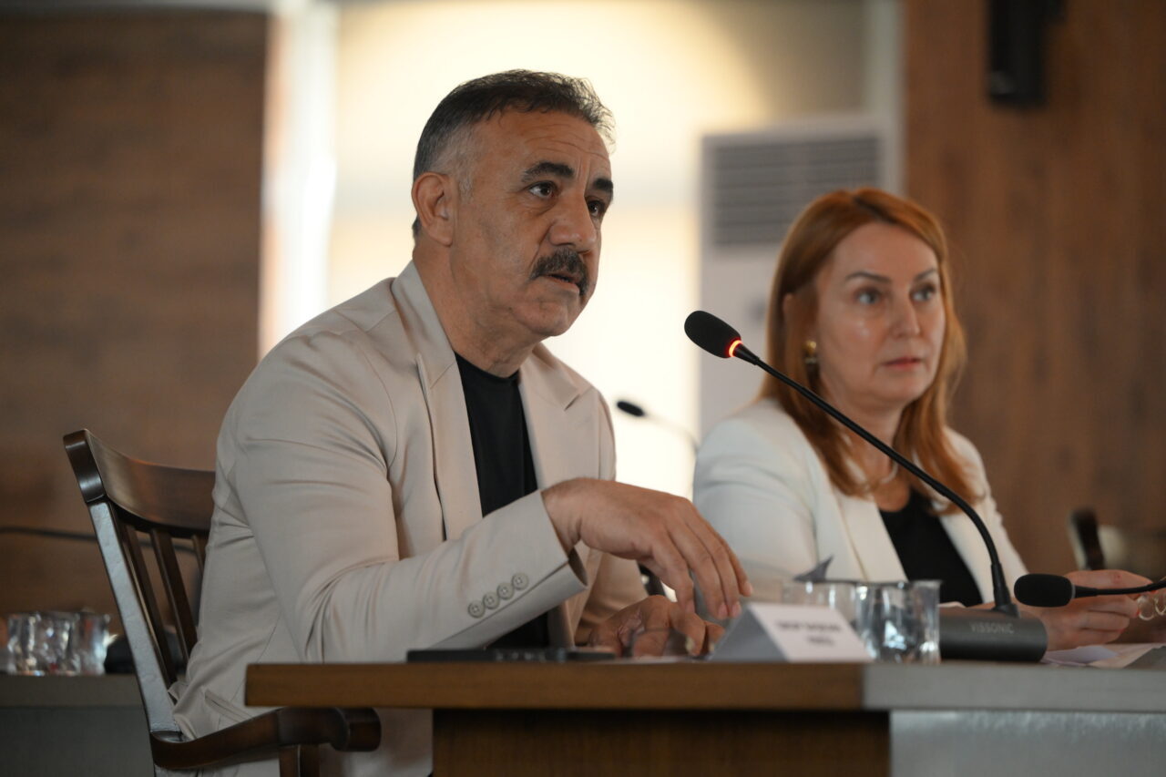 EDİRNE (AA) – Edirne Belediye Meclisi'nde "halk ekmek" uygulaması kapsamında