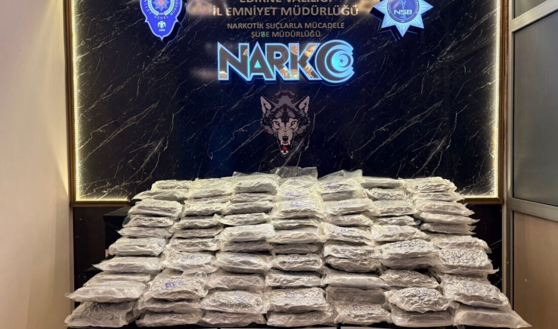 EDİRNE (AA) – Edirne'de bir araçta 90 kilo 200 gram