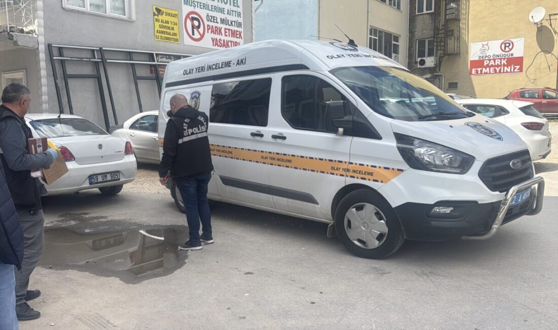 EDİRNE (AA) – Edirne’de iki grup arasında yol verme meselesinden