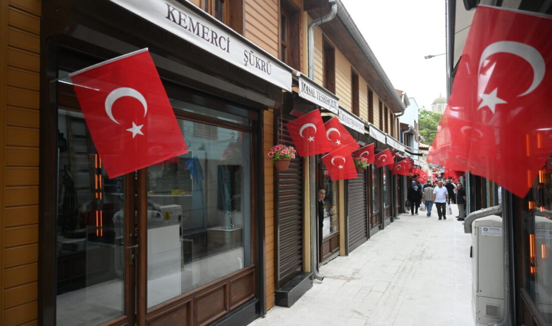 - Edirne Valisi Yunus Sezer:
- "Edirne, Sarayı'yla Selimiye'siyle, tarihi çarşılarıyla,