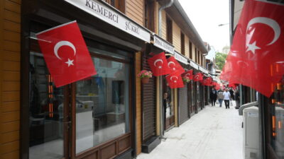 - Edirne Valisi Yunus Sezer:
- "Edirne, Sarayı'yla Selimiye'siyle, tarihi çarşılarıyla,