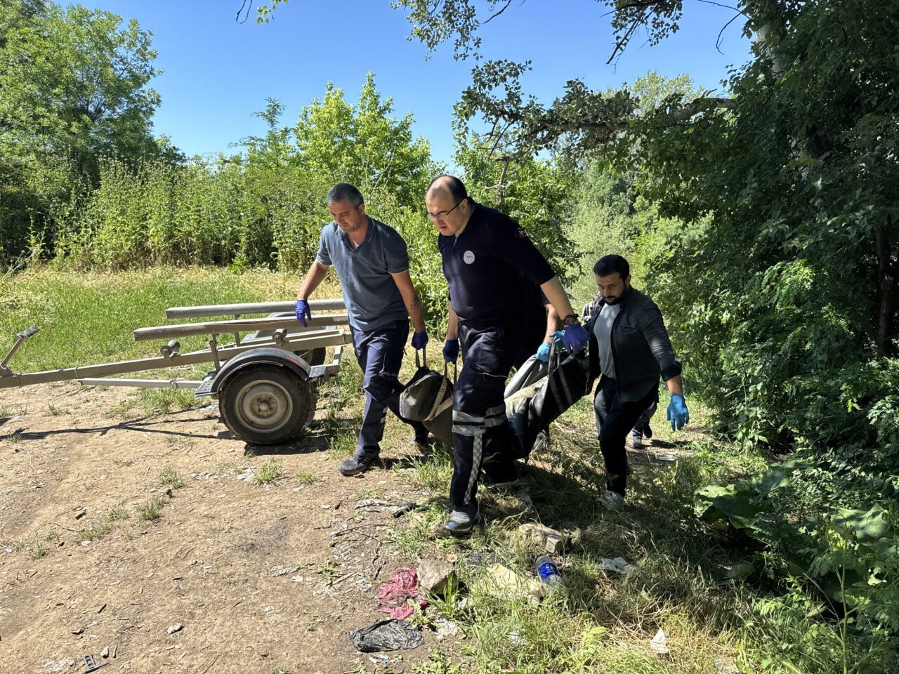 EDİRNE (AA) – Edirne’de Tunca Nehri’nde erkek cesedi bulundu. Sarayiçi