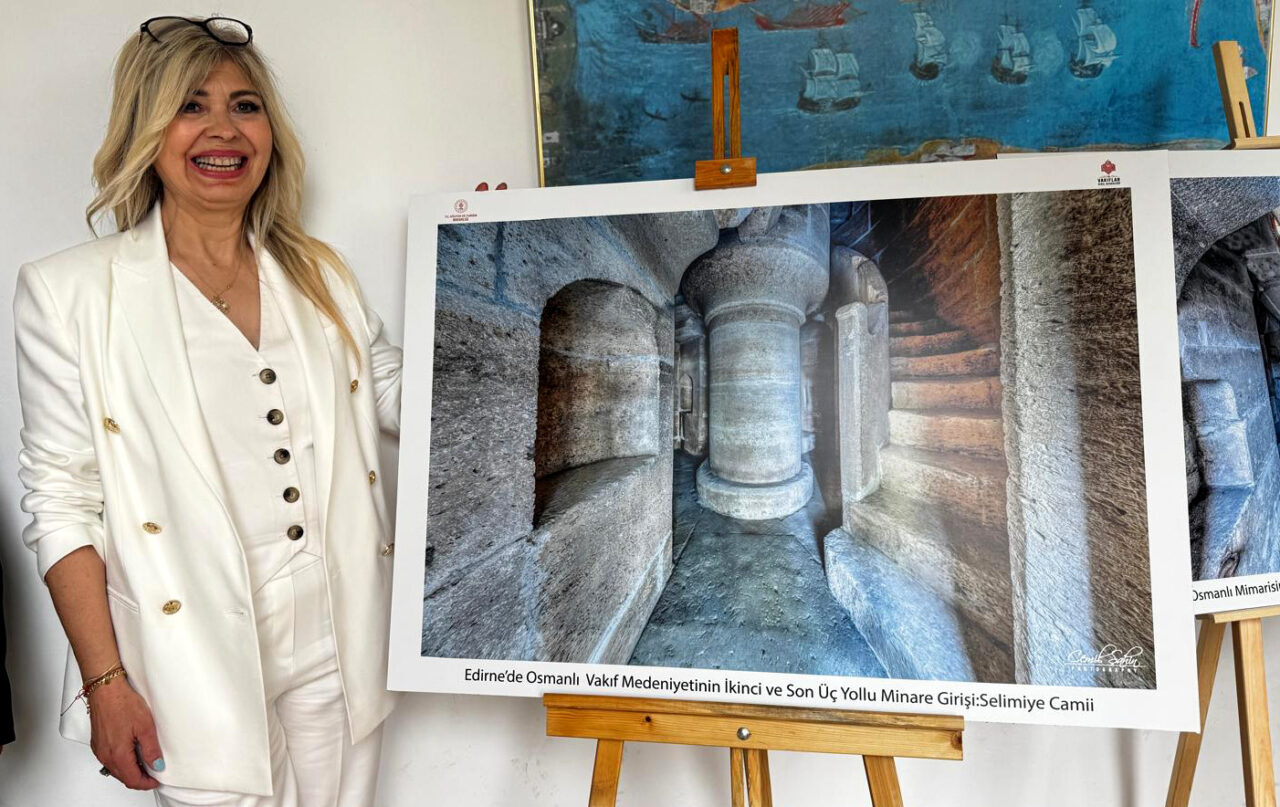 - Fotoğraf sanatçısı Şahin:
- "Bu, ecdadın sanatıdır. Çekim yaparken hem