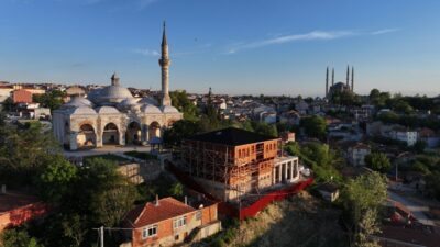 - Edirne Valisi Yunus Sezer:
- "Burada sadece bir mevlevihane ihya