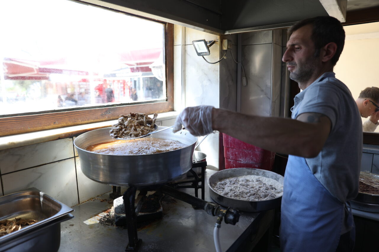 - Kakava Şenlikleri için Edirne’ye gelen yerli ve yabancı turistler,