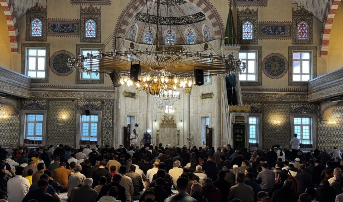 DİYARBAKIR (AA) – Diyarbakır, Siirt, Batman, Mardin ve Elazığ'daki camilerde