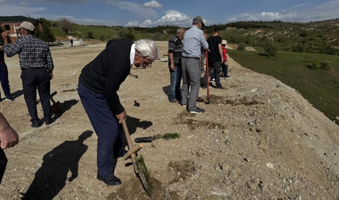 ELAZIĞ (AA) – Elazığ'da boks sporcuları, daha yeşil bir çevre