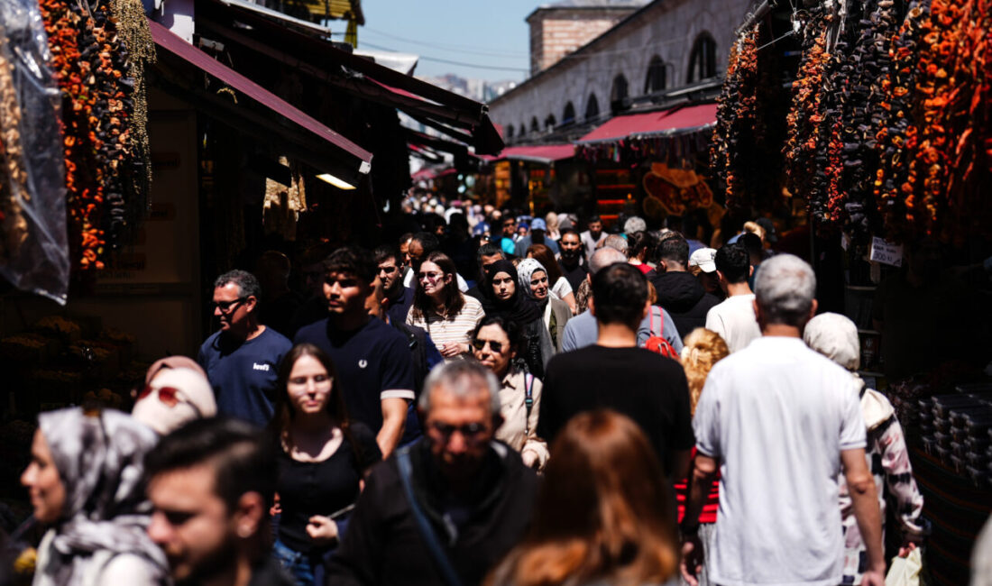 İSTANBUL (AA) – Kurban Bayramı öncesinde eksiklerini tamamlamak isteyen İstanbullular,