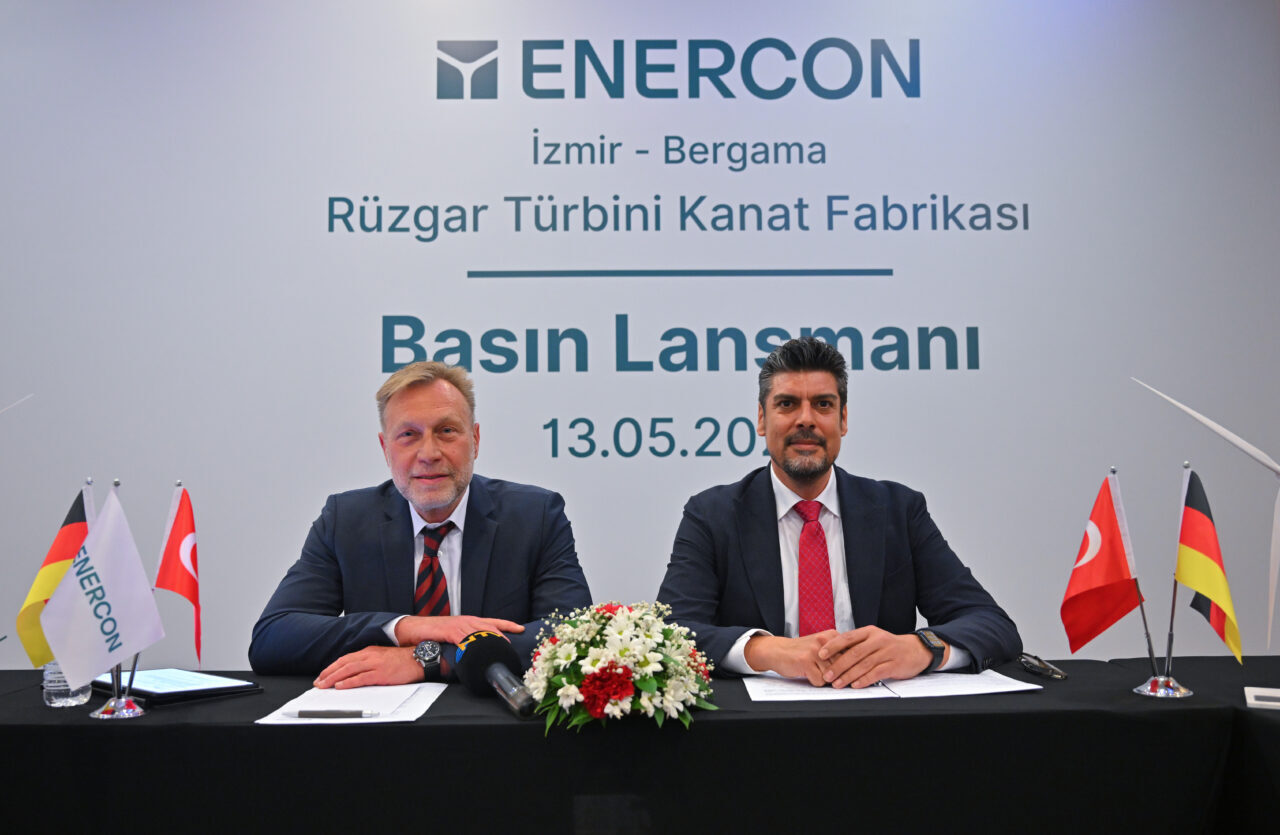 - İzmir'de kurulacak tesisin mevcut fazda yılda 450 rotor kanadı