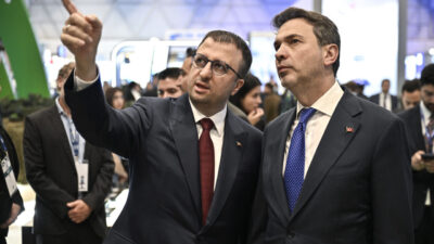 - "Türkiye, özellikle savunma sanayisi ve enerji sektöründeki dışa bağımlılığını