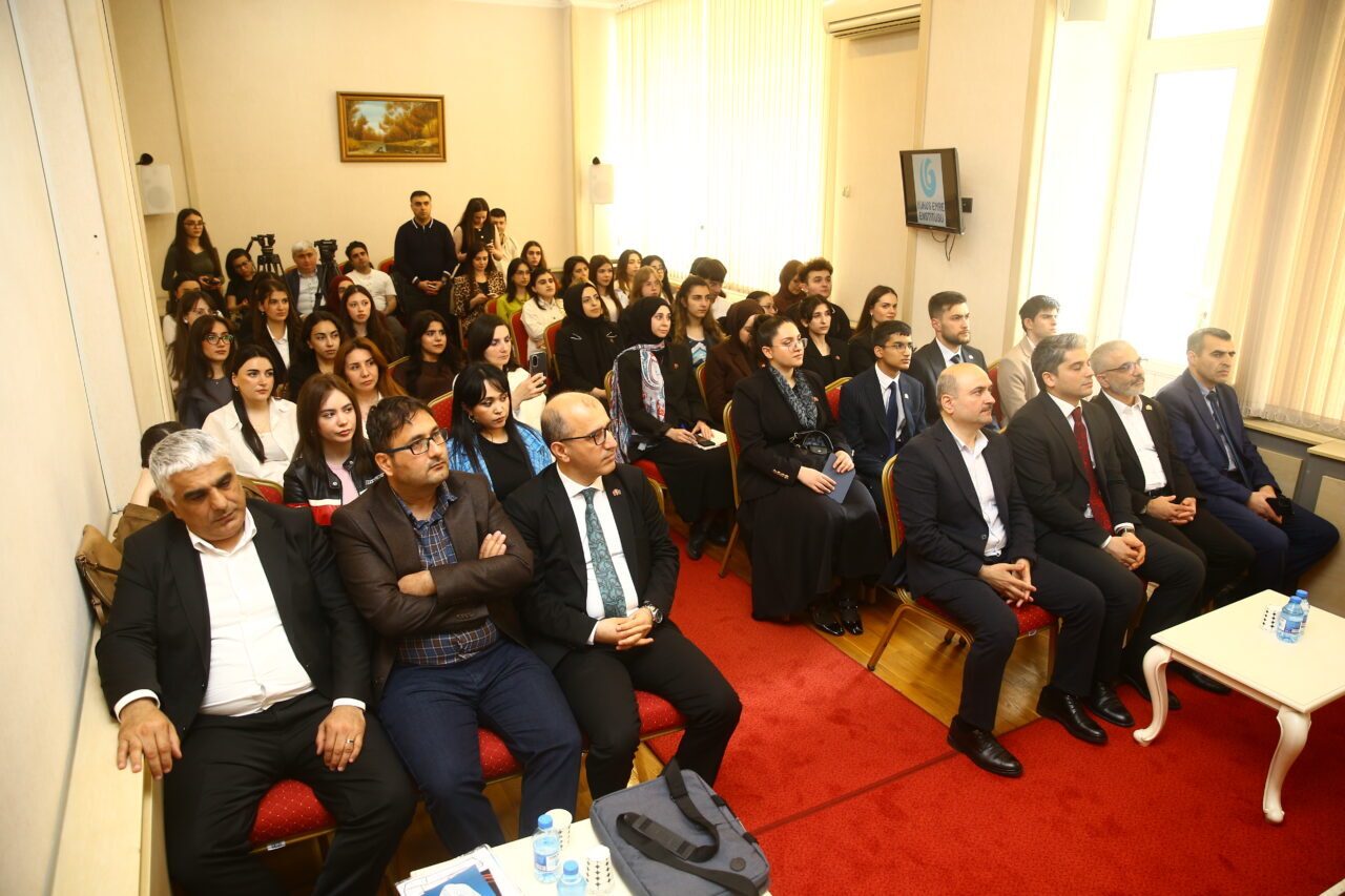 BAKÜ (AA) – Erzurum Büyükşehir Belediyesinin desteğiyle faaliyet gösteren Erzurum