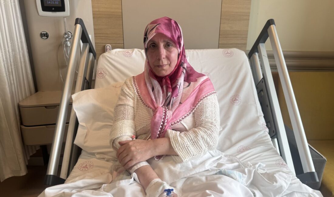 - Bel fıtığı ve kanal darlığı nedeniyle ciddi ağrı çeken,