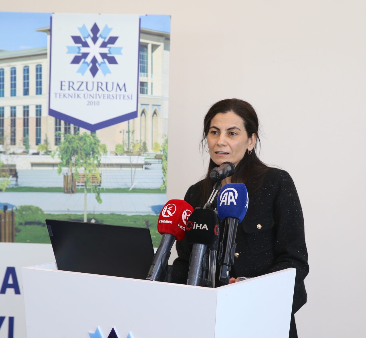 ERZURUM (AA) – Erzurum Teknik Üniversitesi'nde (ETÜ), üniversitenin gelişim sürecine