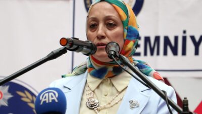- Vali Aydın Baruş:
- "Sadece taşıdığınız rütbe, bulunduğunuz makamla ilgili