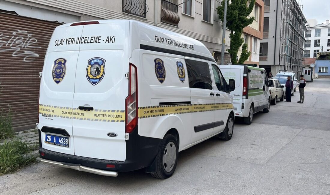 ESKİŞEHİR (AA) – Eskişehir'in Tepebaşı ilçesinde 31 yaşındaki kişi evinde
