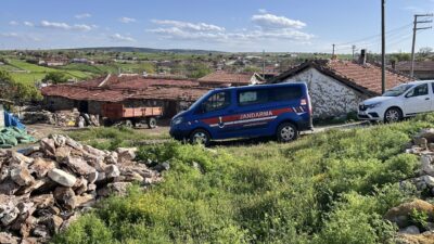 ESKİŞEHİR (AA) – Eskişehir'in Seyitgazi ilçesinde arazi anlaşmazlığı nedeniyle akrabalar