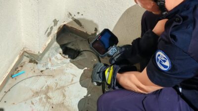 ESKİŞEHİR (AA) – Eskişehir'in Odunpazarı ilçesinde bir binanın su gider