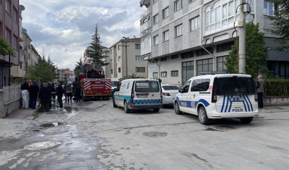 ESKİŞEHİR (AA) – Eskişehir'in Odunpazarı ilçesinde evde çıkan yangında bir