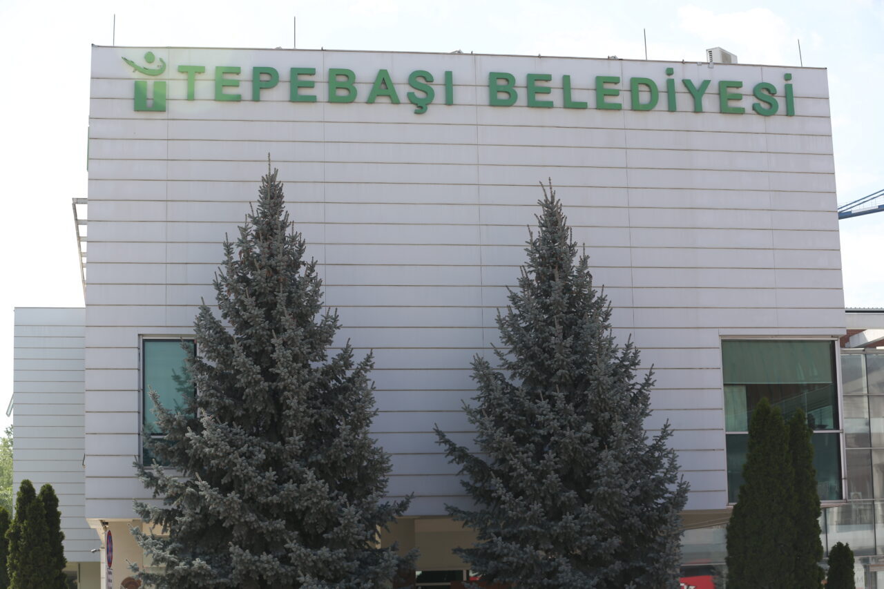 ESKİŞEHİR (AA) – Eskişehir'de 33'ü Tepebaşı Belediyesinde görevli olmak üzere