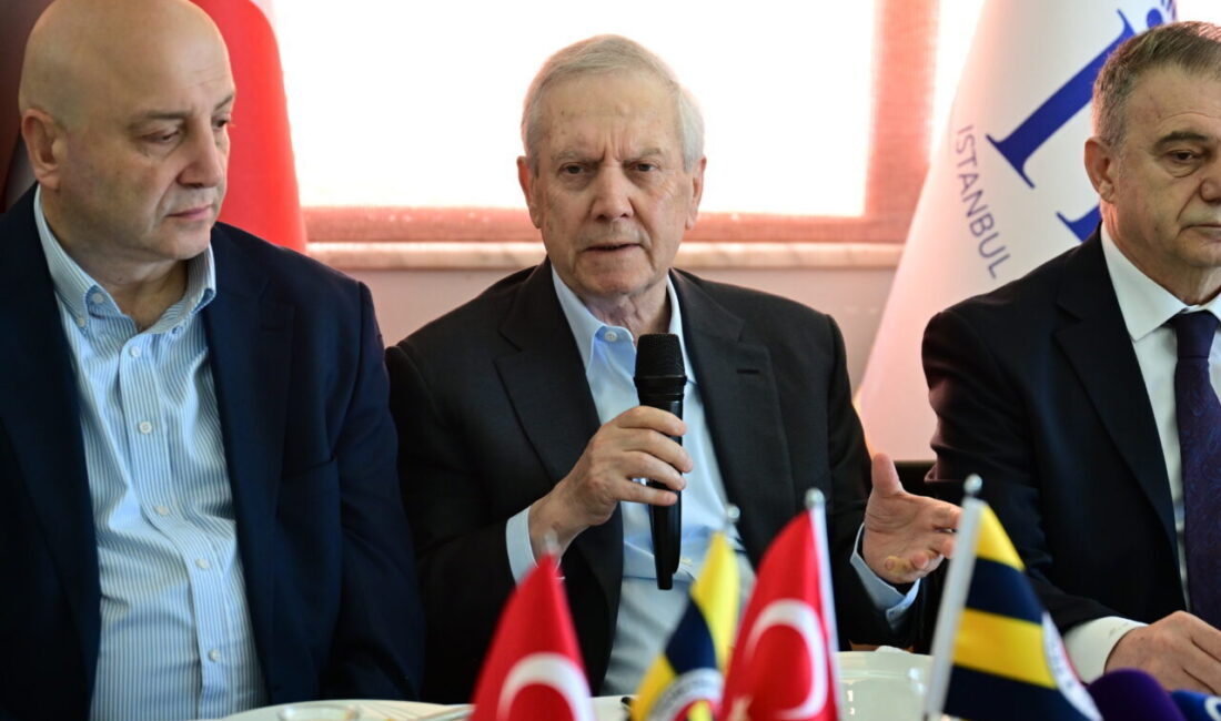 - Aziz Yıldırım:
- "Biz bu sene şampiyon olamazsak uzun yılar