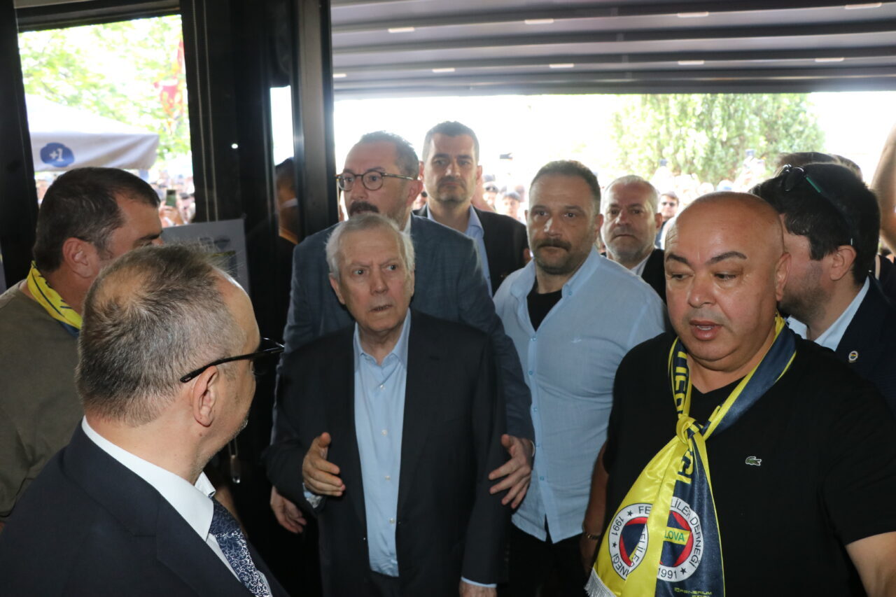 YALOVA (AA) – Fenerbahçe Kulübü Başkan Adayı Aziz Yıldırım, Yalova