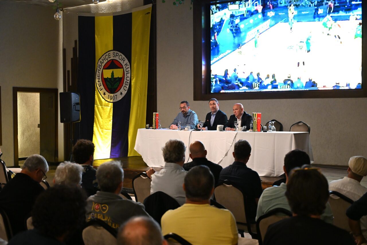 - "İnşallah sayın Aziz Yıldırım, Fenerbahçe'ye tekrar başkan olacak. 12