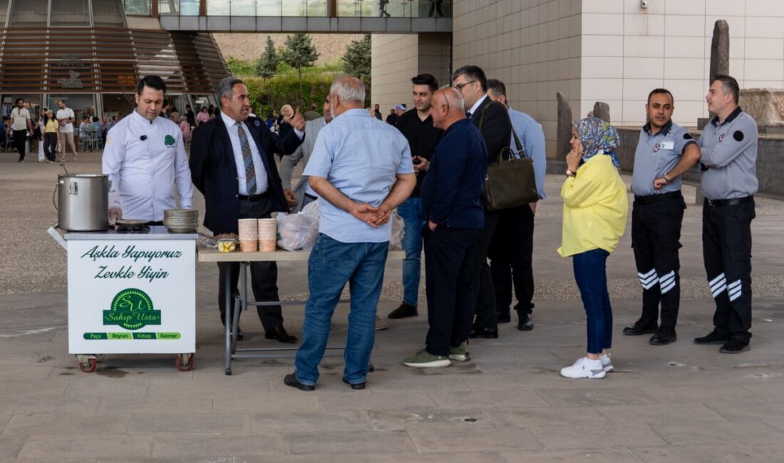 GAZİANTEP (AA) – Gastronomi kenti Gaziantep'te, "Müzeler Haftası" kapsamında Zeugma