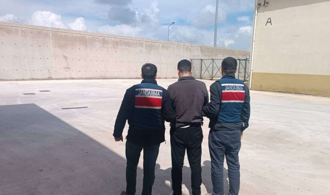 GAZİANTEP (AA) – Gaziantep'in Şehitkamil ve Oğuzeli ilçelerinde haklarında 11