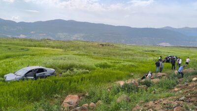 GAZİANTEP (AA) – Gaziantep'in İslahiye ilçesinde iki otomobilin çarpışması sonucu