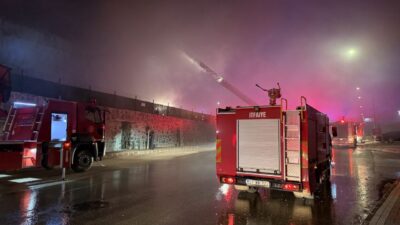 GAZİANTEP (AA) – Gaziantep'te mobilya fabrikasında çıkan yangına itfaiye ekipleri