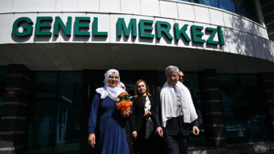 ANKARA (AA) – Gelecek Partisi Genel Başkanı Ahmet Davutoğlu, DEM