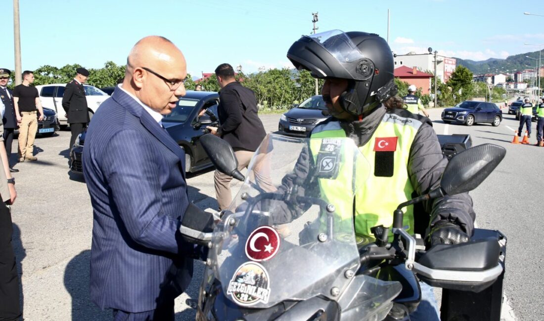 - "Kırmızı ışıkta duran bir araca arkadan gelen bir aracın,