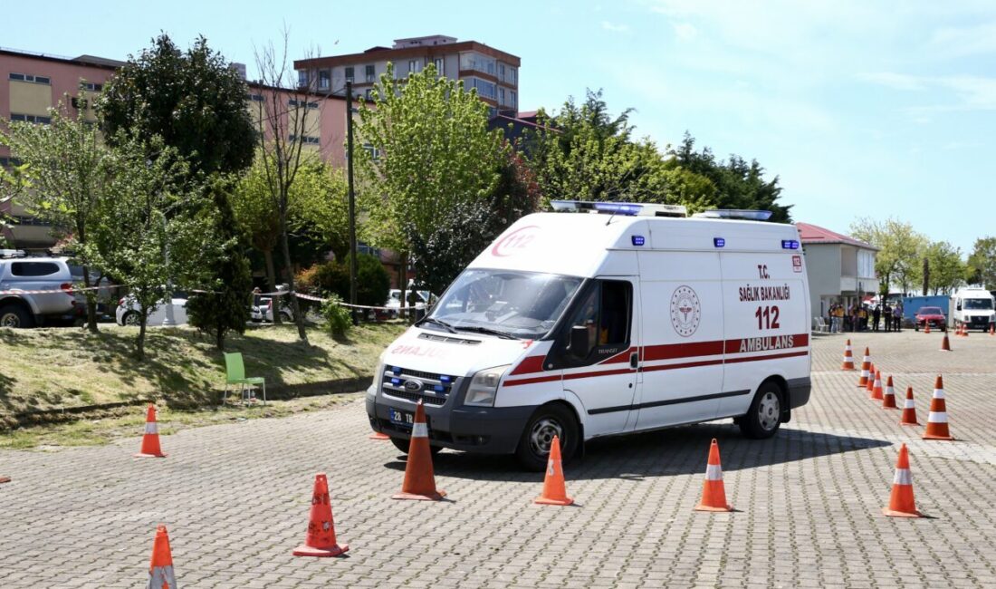 GİRESUN (AA) – Giresun'da görev yapan ambulans sürücüleri ve sağlık