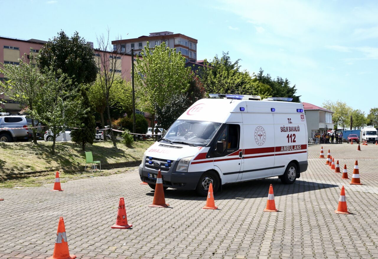 GİRESUN (AA) – Giresun'da görev yapan ambulans sürücüleri ve sağlık