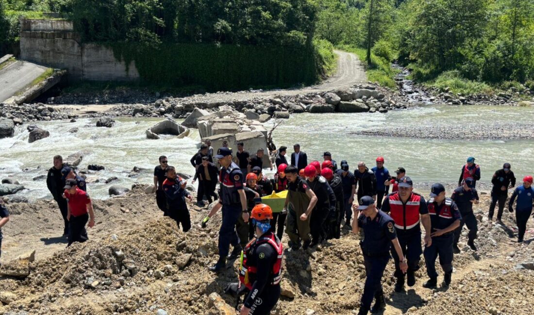 GİRESUN (AA) – Giresun'un Yağlıdere ilçesinde 5 gün önce derede