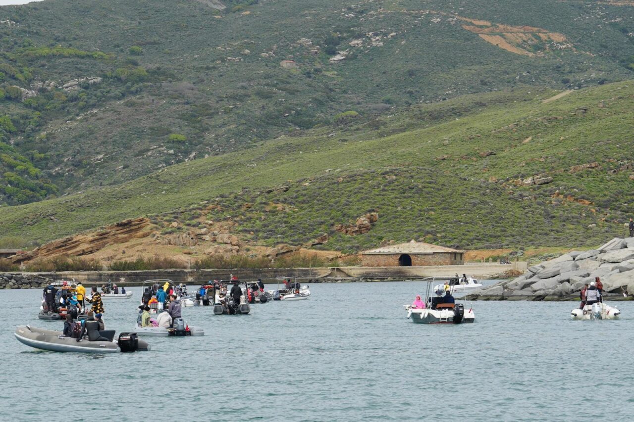 ÇANAKKALE (AA) – Türkiye Sualtı Sporları Federasyonunca Gökçeada'da Zıpkınla Balık