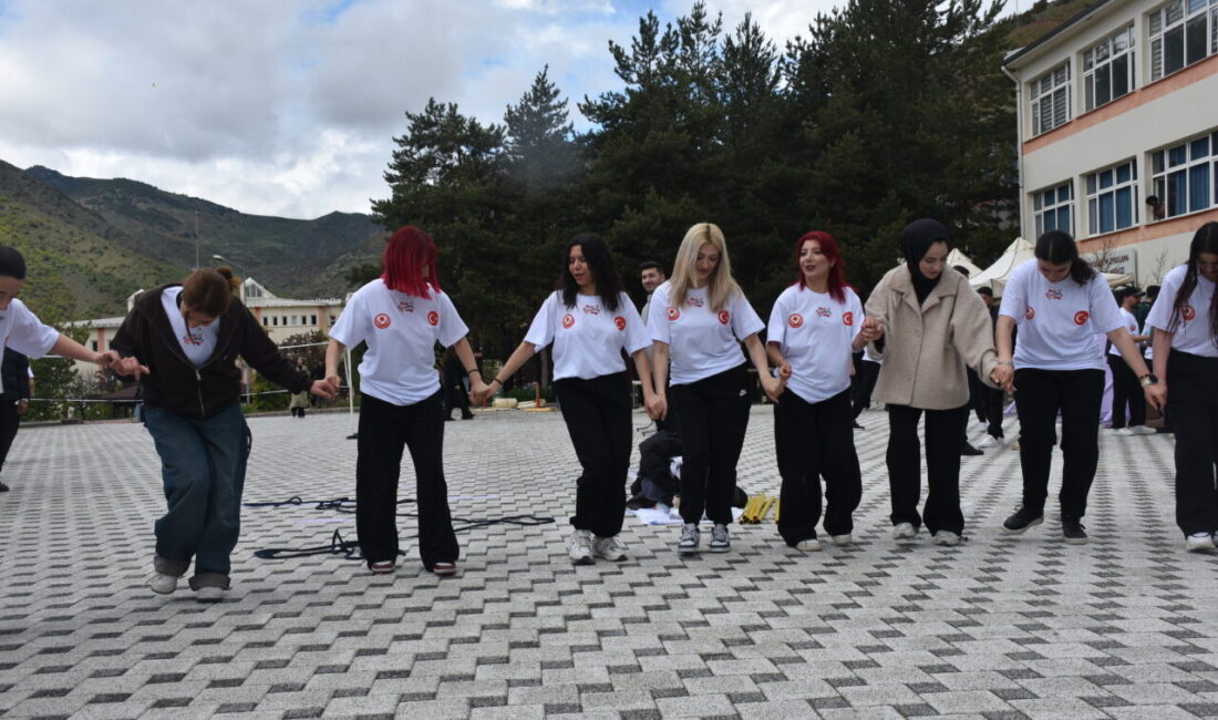 GÜMÜŞHANE (AA) – Gümüşhane Üniversitesi'nde beş gün süreyle devam edecek